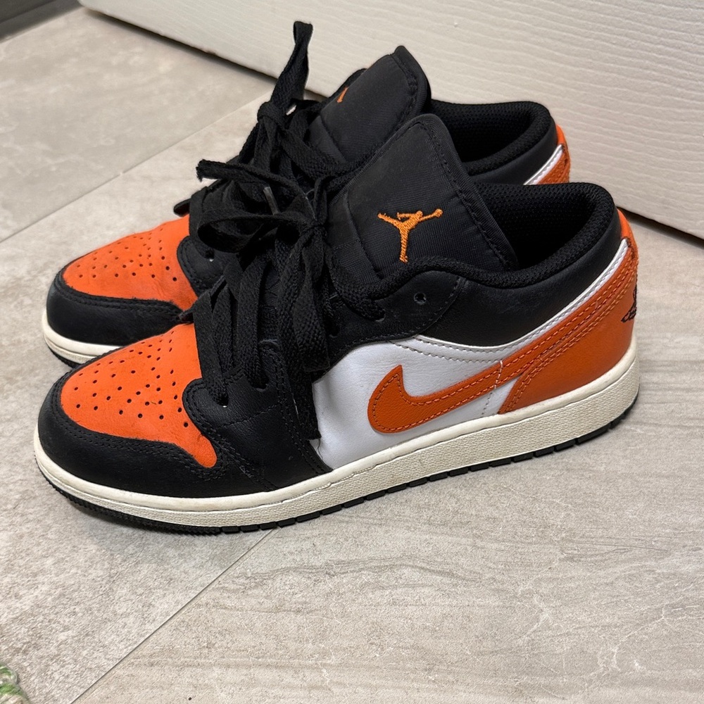 Air Jordan Low 1